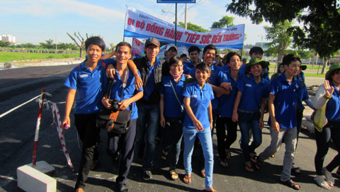 Marcha para recaudar fondo en ayuda a los estudiantes